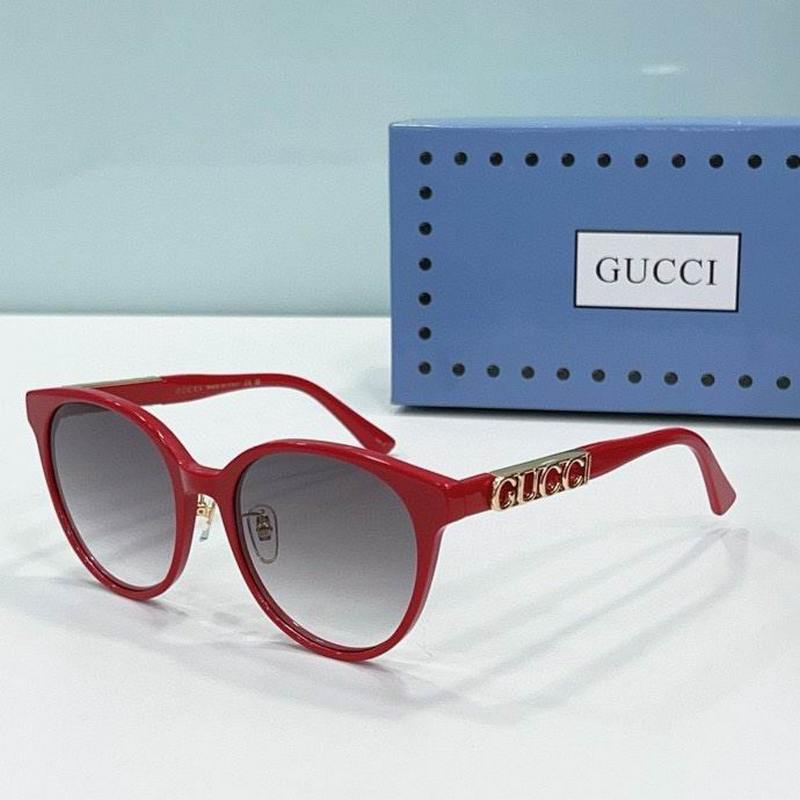 Gucci Sunglasses 532